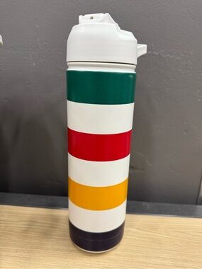Hudson's Bay Stripes Signature Water Bottle,
White, 26-Oz - BRAND NEW
